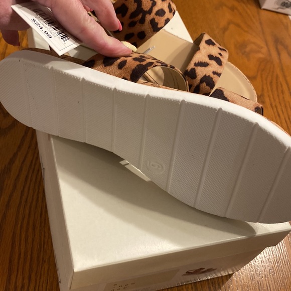 A new day - Brown animal print, two strap, flat sandal with memory foam footbed - Picture 7 of 10